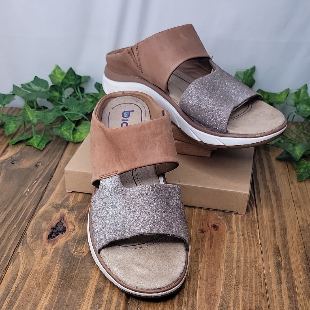 Bionica. Women's Brown and Glitter Sandals. Size 10.